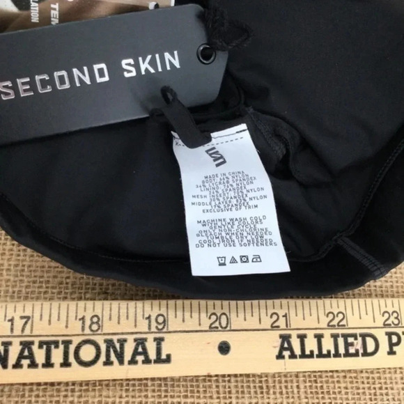 Wacol Women’s Second Skin Crossback Compression Athletic Sports Bra NWT Size M - Picture 8 of 8